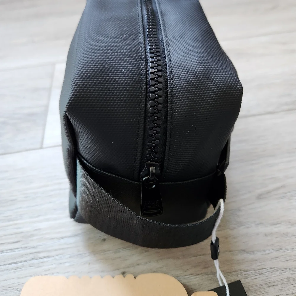 True Religion Rain Black Toiletry Bag Mens One Size Nwt